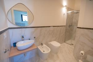 Paolino Home And Rooms