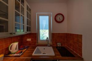 Apartment Agava-miran odmor uz borovu sumu 
