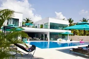 Masque Lagos - Aiyetoto-Asogun