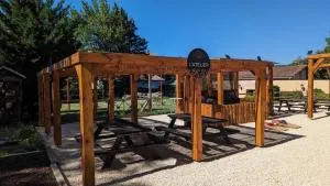 Camping Le Village Des Sources - Cornus