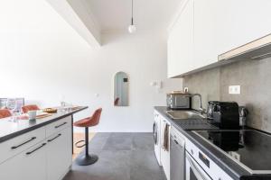 2br Apt Near Ancient Stadium MK