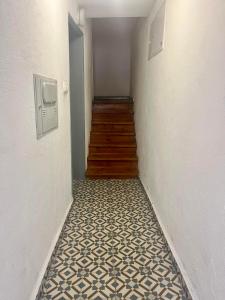 Modern Flat with large garden and terrace right next Estrela Park