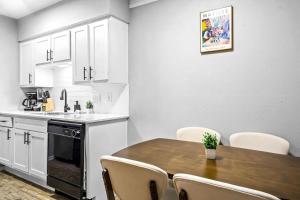 Elegant 1BR Haven - 10 Min to Downtown Austin