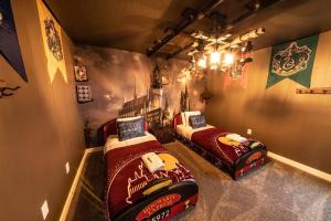 Dream Vacation Home with Lake View, Pool, more, and Walking Distance to Resort