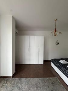 Dennys Apartment at Blloku