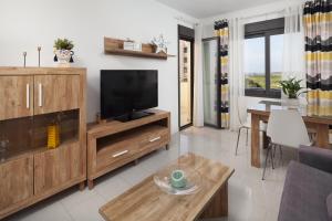 Playa Marinsa Beach piscina y padel