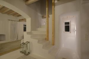 5 Bedroom Mykonos Villa with private pool by Diles Villas Myconos Greece