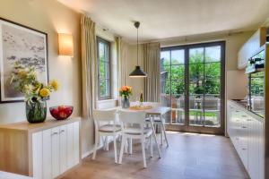 Ferienhaus Haus Wiedehopf 03 Feriendorf Klein Stresow Rügen by ruyastay