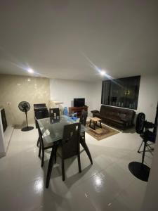 Candido Airport Ap 301