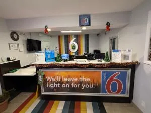 Motel 6-Fort Wayne, IN - Huntington