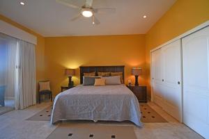 Incredible Beach View 3Bed Condo