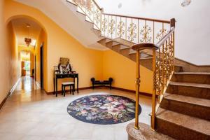 Santa Rita of Victoria majestic townhouse