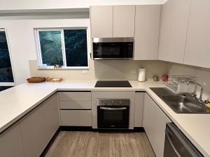 Playa Hermosa, Mistico, Surf, Bike, Hike, 4 Hab, Lagos, Familia