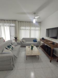 Apartamento amplo no Itaguá