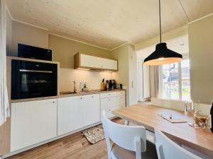 Ferienhaus Boddenlust 24 Feriendorf Klein Stresow Rügen by ruyastay