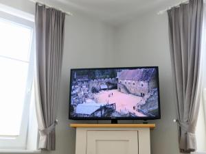 Andreas-Nielsen-Str. 12, W1