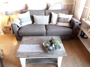 Schönes neues hochwertig renoviertes 2-Zimmer Appartement in der 4. Etage.