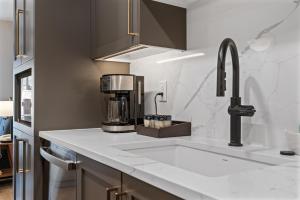 Ski inout at Westgate, 1BR Condo, Resort amenities, Multiple Pools, Onsite Spa, & Restaurant 3614A