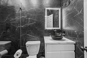 Charming Midtown Studio with Free Parking