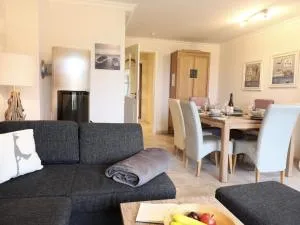 Am Loo 8b, List - List