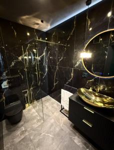 Jacuzzi Jungle Apartments