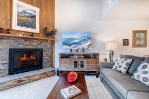 SNOW FLOWER 152 condo