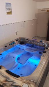 Maisons de vacances Jacuzzi & Sauna privatifs - Vue mer : photos des chambres