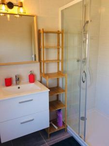Maisons de vacances Jacuzzi & Sauna privatifs - Vue mer : photos des chambres
