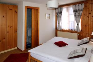 Hôtel Dents de Veisivi