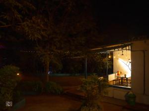 Anand hillside Retreat 3BR Pool Villa by Homeyhuts