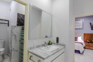 Suite 2 recamaras en el Corazón de la moda Zapotlanejo 202