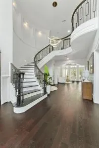 Luxury Mansion in The Woodlands TX with Heated Pool, Spa, BBQ & Basketball Court - Те-Вудлендс