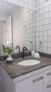 Marina Bezerril - Pontamares 1801 - Vista morro do Careca e Moderno