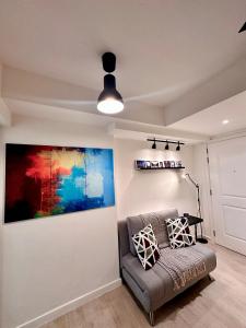 Azure 2Br 1Ba with City View Balcony and Free Parking - Appartamenti, Manila