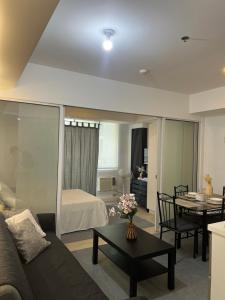 Maui Cave Staycation - Azure Urban Resort Residences