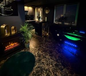 Jacuzzi Jungle Apartments