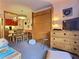 Confortable 2 pièces à Val-dIsère avec balcon sud, idéal pour 5 personnes, animaux acceptés - FR-1-411-958