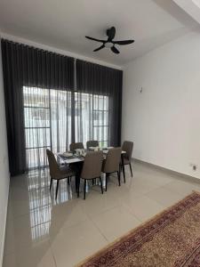 DeLaman Homestay beranang