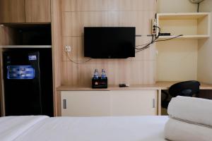 Good Deal Studio Room at Easton Park Residence Jatinangor Apartment By Travelio