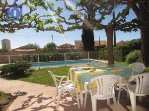 Villa spacieuse 9 pers avec piscine privée, grand jardin, parking à Sérignan - FR-1-781-71