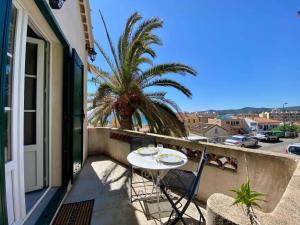 Appartements Appartement Central Climatise au Lavandou - Proche Plage - FR-1-816-6 : photos des chambres