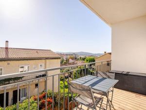 Appartements Charmant studio renove au coeur du Lavandou avec clim et terrasse - FR-1-816-7 : photos des chambres