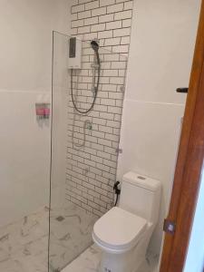 ไวท์เฮาส์ ภูชี้ฟ้า