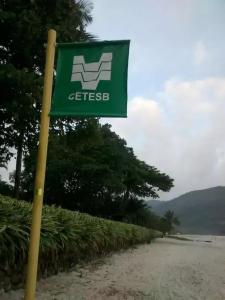 Casa de 01 quarto-Até 4 pessoas-Cambury-120m da praia-central-internet-Estacionamento-C04