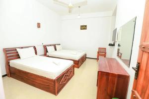 Pearl City Hotel & Yala Safari