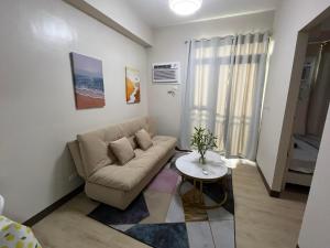 Family room fast WIFI Balcony Seaview near Airport Okada Complex 8B - 4-звездочные отели в городе Манила