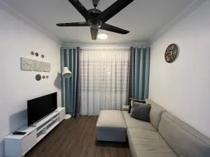 Minimalist Simfoni Apartment - Beranang