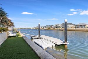 Windward Marina Retreat