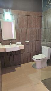 Biệt Thự Có Hồ Bơi Riêng (Villa with Private Pool)