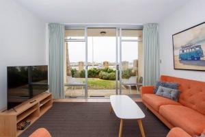 Mariners Lookout On The Harbour